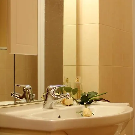 House Diana By Holiday World * Albisola Superiore